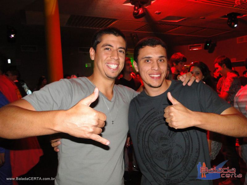Balada: Fotos da festa a fantasia no bano em So Paulo/SP
