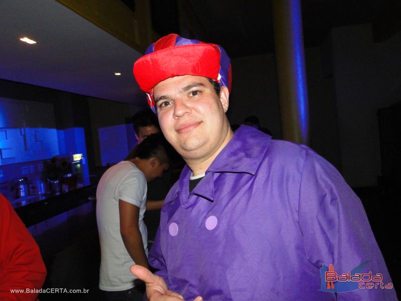 Balada: Fotos da festa a fantasia no bano em So Paulo/SP