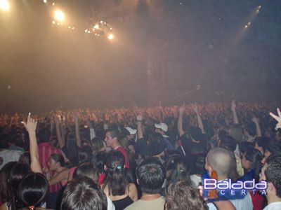 Balada: Fotos do Planet Pop Festival 2004 no Via Funchal