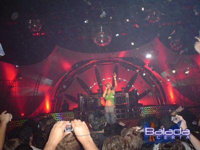Balada: Lasgo no Planet Pop Festival 2004
