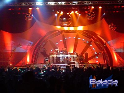 Balada: Dj Ronaldinho & Dj Marcelinho no Planet Pop Festival 2004