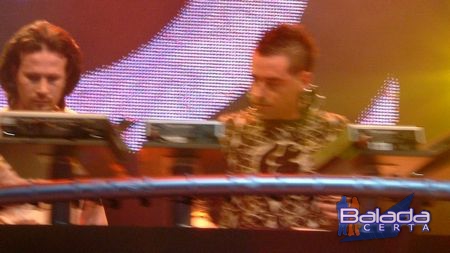 Balada: Fotos de Sexta-feira no Planet Pop Festival 2005