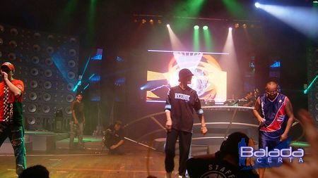 Balada: Fotos de Sexta-feira no Planet Pop Festival 2005