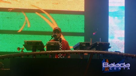 Balada: Fotos de Sexta-feira no Planet Pop Festival 2005