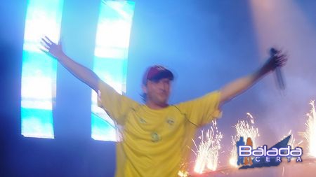 Balada: Fotos de Sexta-feira no Planet Pop Festival 2005