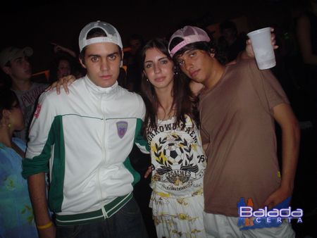 Balada: Fotos de Sexta-feira no Planet Pop Festival 2005