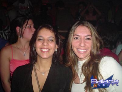 Balada: Fotos de Domingo na DRepblica com o show do Batom na Cueca e Jeito Moleque