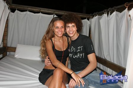 Balada: Garota Axe e Jeremias na Festa de Jeremias na Ilha de Axe