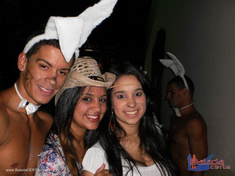 Balada: Fotos da festa a fantasia na Repblica Chaparral em Ouro Preto/MG