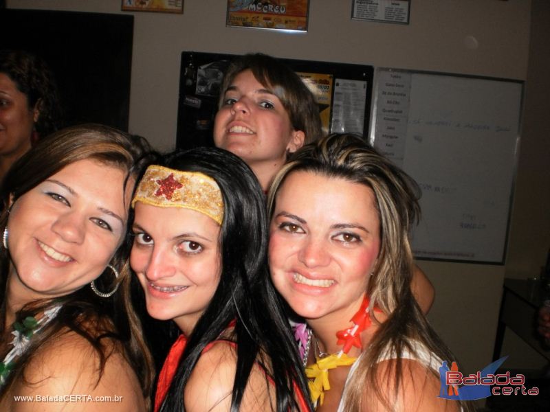 Balada: Fotos da festa a fantasia na Repblica Chaparral em Ouro Preto/MG