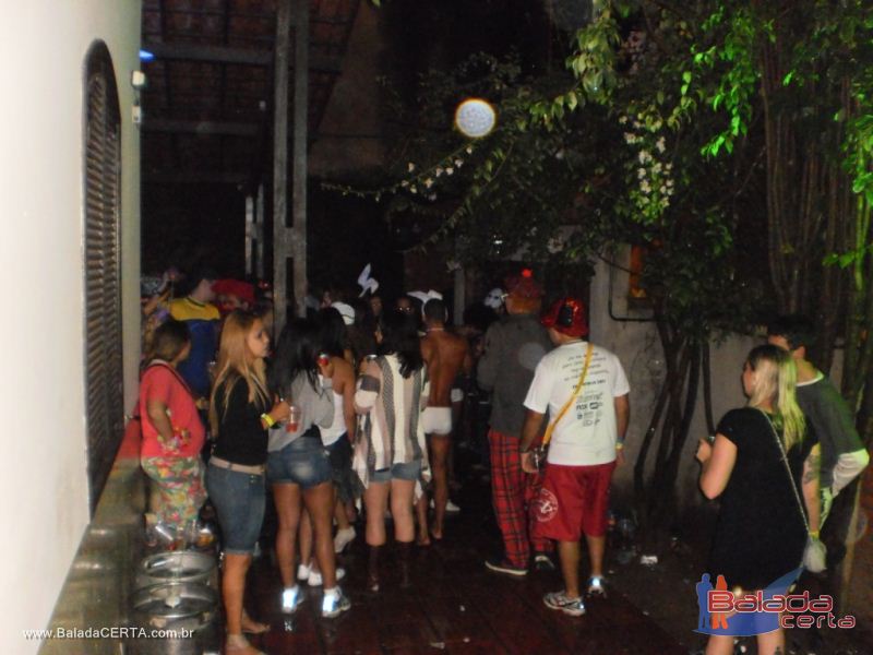 Balada: Fotos da festa a fantasia na Repblica Chaparral em Ouro Preto/MG