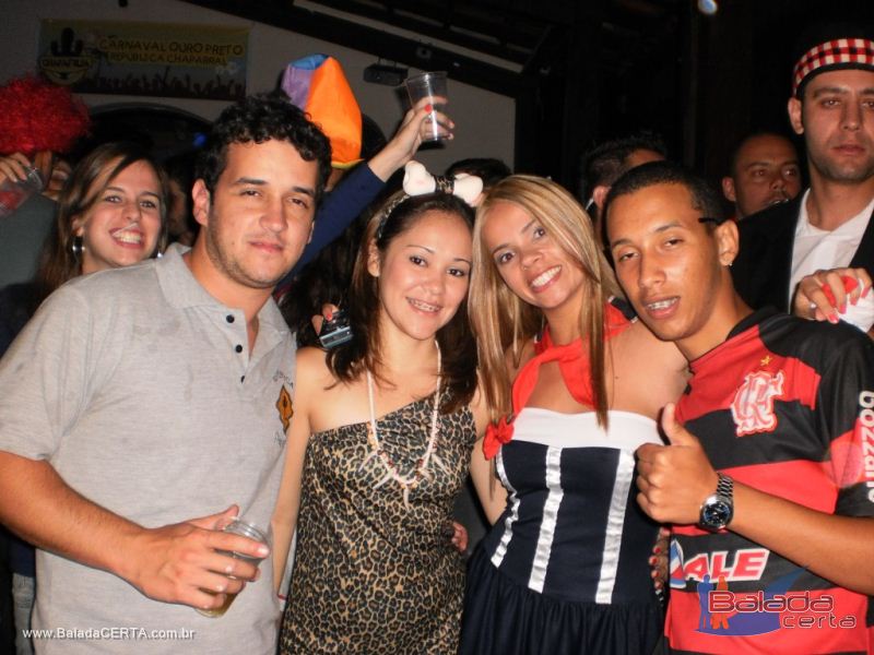Balada: Fotos da festa a fantasia na Repblica Chaparral em Ouro Preto/MG