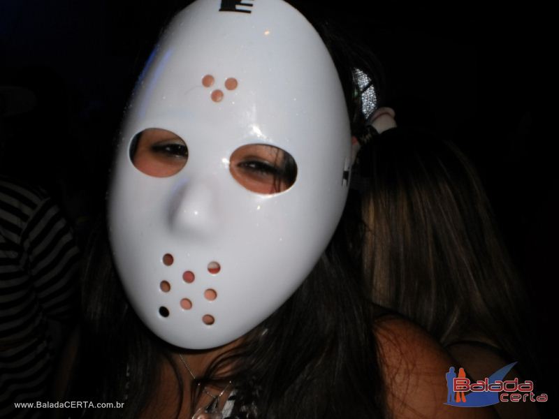 Balada: Fotos da festa a fantasia na Repblica Chaparral em Ouro Preto/MG