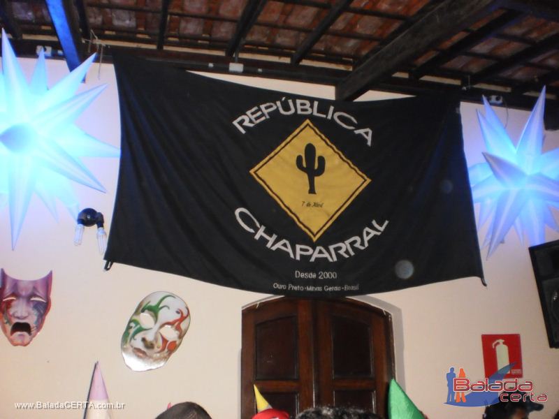 Balada: Fotos da festa a fantasia na Repblica Chaparral em Ouro Preto/MG