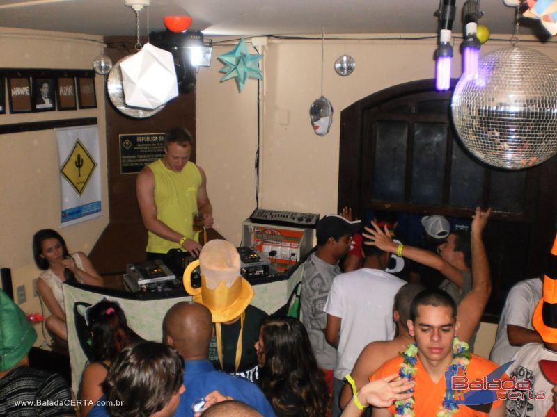 Balada: Fotos da festa a fantasia na Repblica Chaparral em Ouro Preto/MG