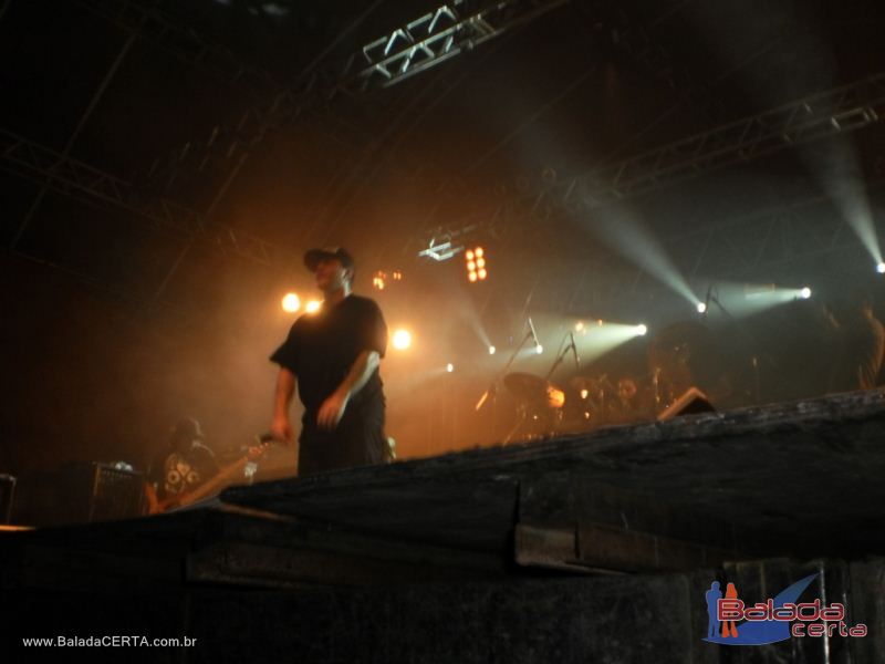 Balada: Fotos do  show do Charlie Brown Jnior no Bloco Chapado em Ouro Preto/MG