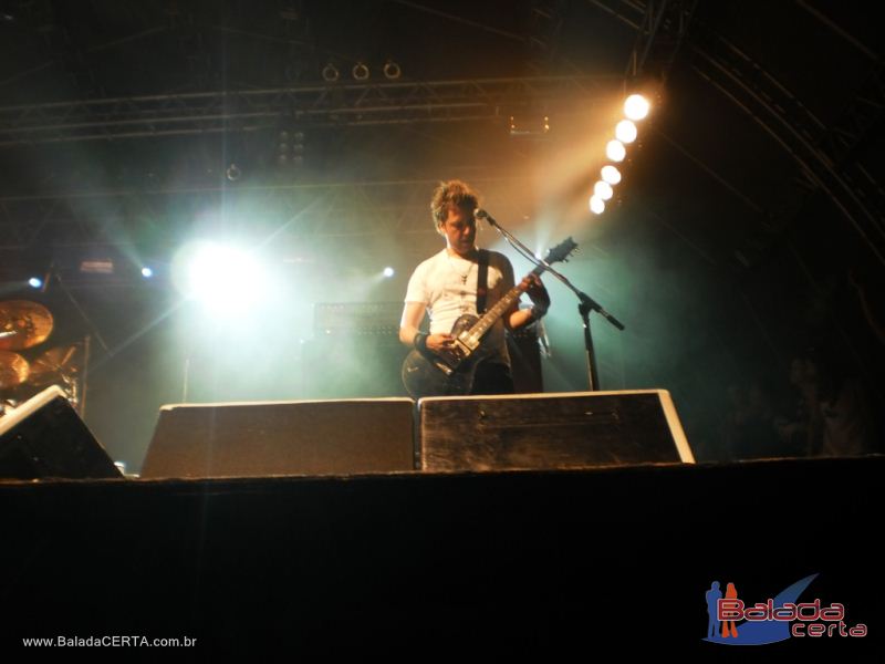 Balada: Fotos do  show do Charlie Brown Jnior no Bloco Chapado em Ouro Preto/MG