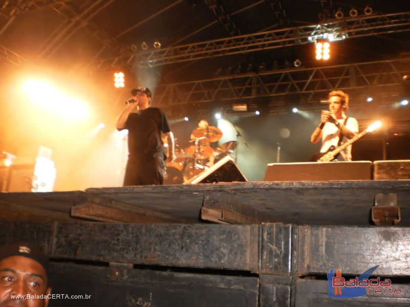 Balada: Fotos do  show do Charlie Brown Jnior no Bloco Chapado em Ouro Preto/MG