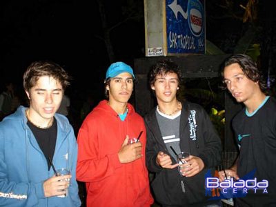 Balada: Fotos de Domingo no 180 Ubatuba