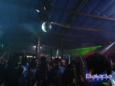 Balada: Fotos de Domingo no 180 Ubatuba
