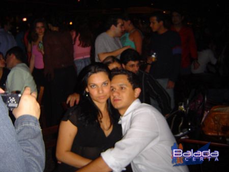 Balada: Fotos do aniversrio de Flvio e rica no Armazm da Vila