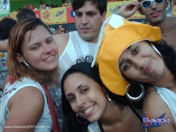 Balada: Fotos do carnaval em Ouro Preto 2009 com o Bloco do Caixo e Show do Monobloco