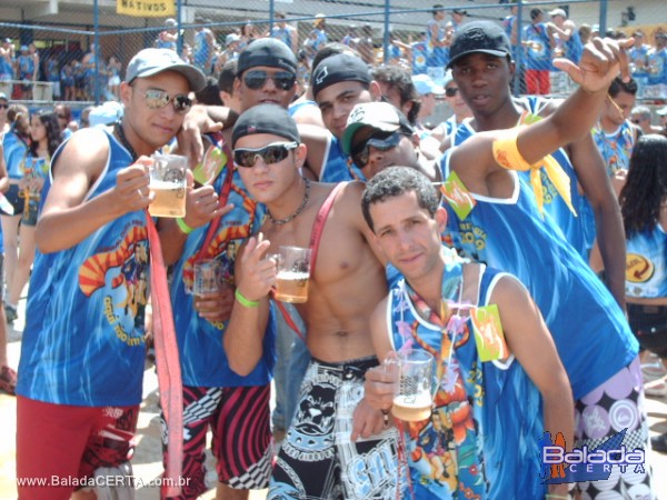 Balada: Fotos do carnaval em Ouro Preto 2009 com o Bloco Diretoria