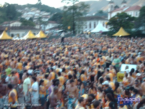 Balada: Fotos do carnaval em Ouro Preto 2009 com o Bloco da Praia