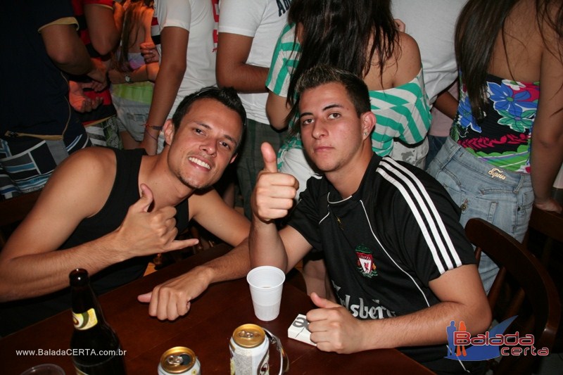 Balada: Fotos de domingo no Nana Bar em �guas Claras - DF