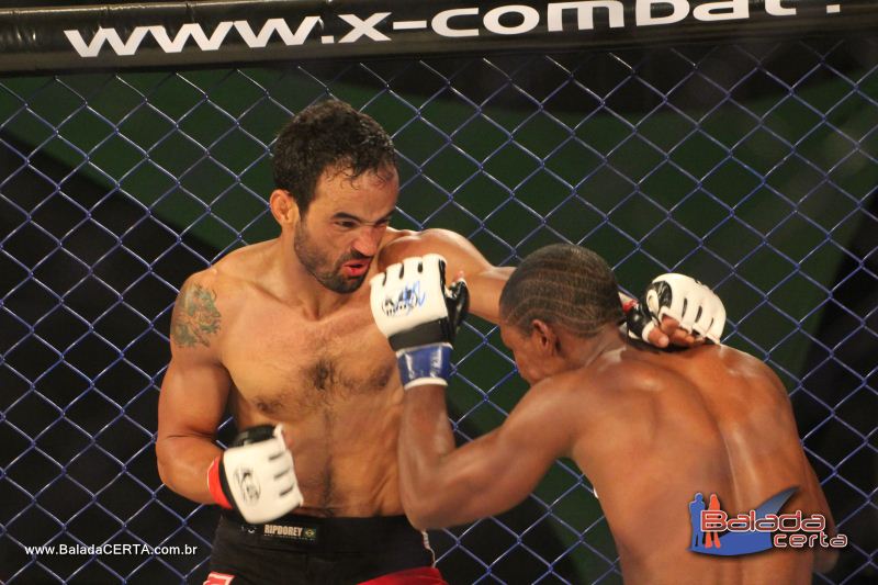 Balada: Braslia Rodeio Show - ROCKSTRIKE MMA - Parque Leo - DF
