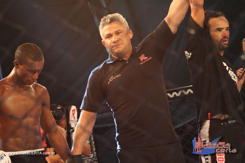 Balada: Bras�lia Rodeio Show - ROCKSTRIKE MMA - Parque Le�o - DF