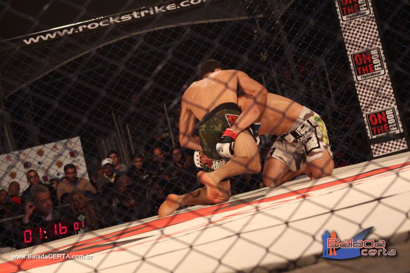 Balada: Bras�lia Rodeio Show - ROCKSTRIKE MMA - Parque Le�o - DF