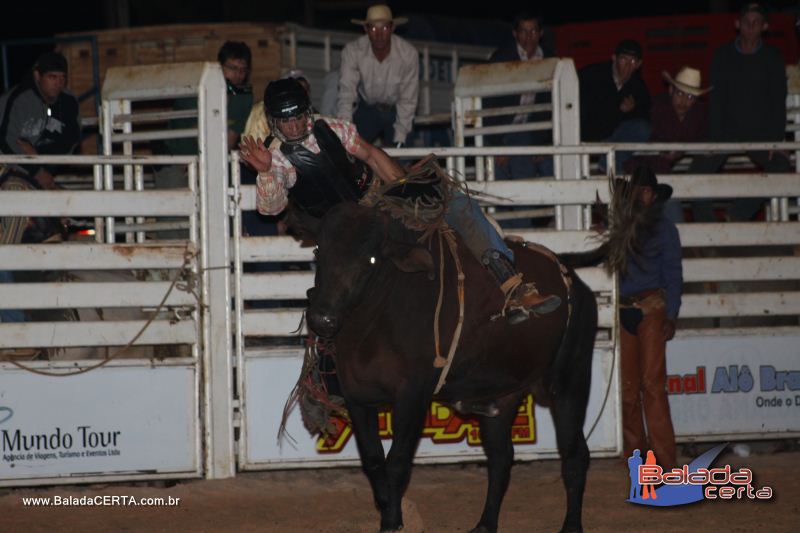 Balada: Braslia Rodeio Show - Parque Leo - DF