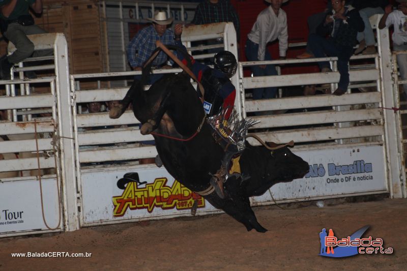 Balada: Braslia Rodeio Show - Parque Leo - DF