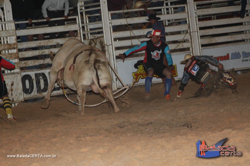 Balada: Braslia Rodeio Show - Parque Leo - DF