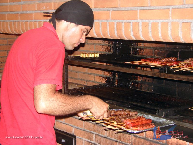 Balada: Festa Beneficente no Taa Cheia