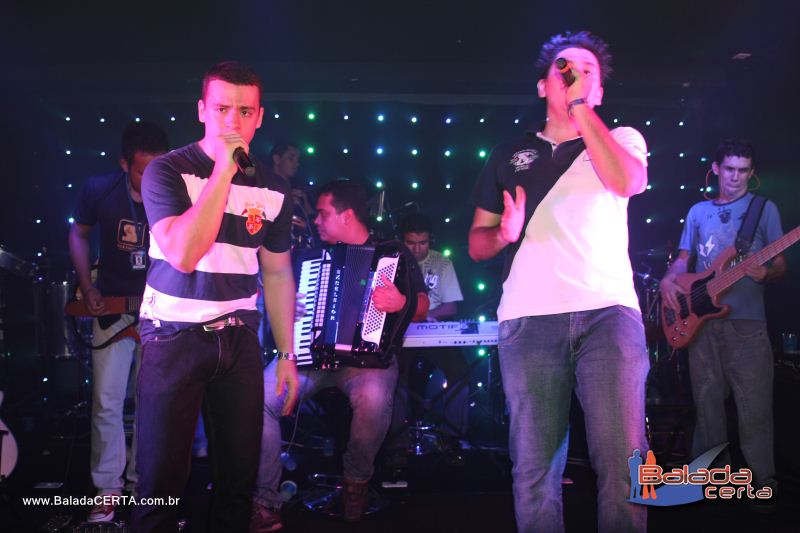 Balada: Fotos de Sexta no Brazucas Bar com Guilherme & Giulliano - guas Claras - DF