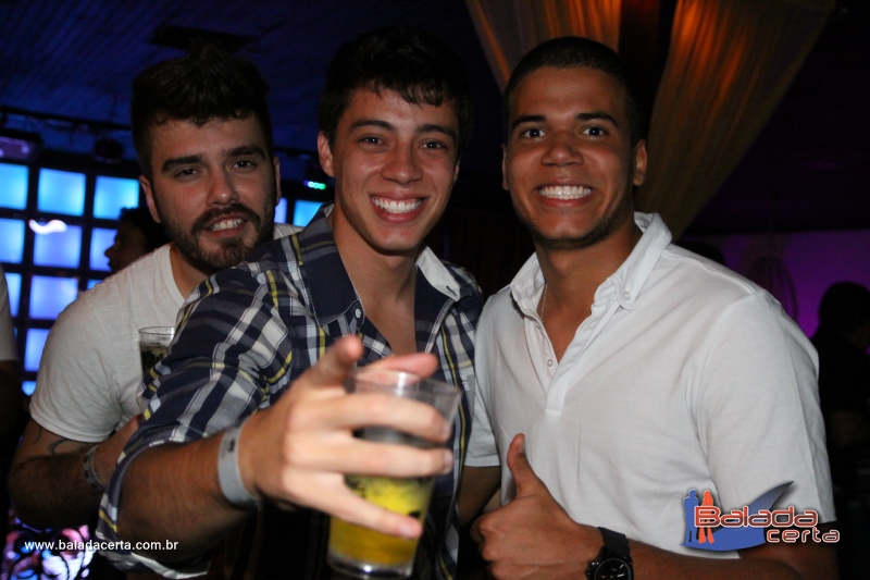 Balada: Fotos de Quinta Feira na Divina Choperia