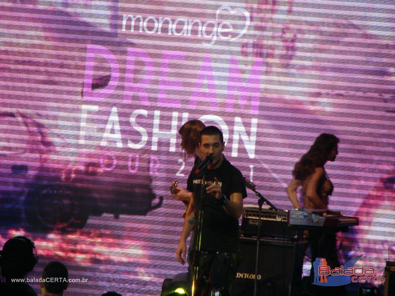 Balada: Monange Dream Fashion Tour 2011