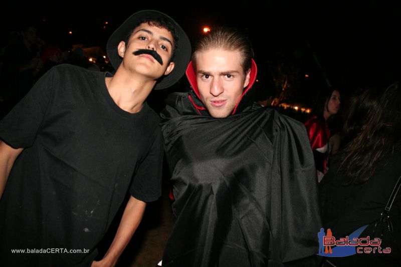 Balada: Fotos de sabado na Fantasy 2010 na ASBAC - DF
