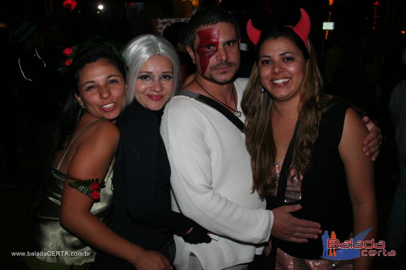 Balada: Fotos de sabado na Fantasy 2010 na ASBAC - DF