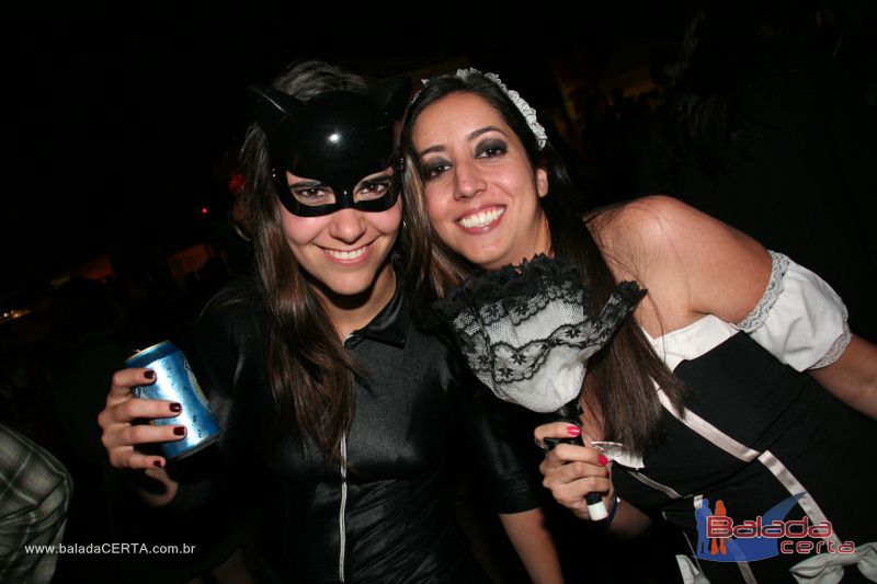 Balada: Fotos de sabado na Fantasy 2010 na ASBAC - DF