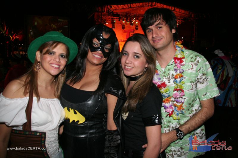 Balada: Fotos de sabado na Fantasy 2010 na ASBAC - DF