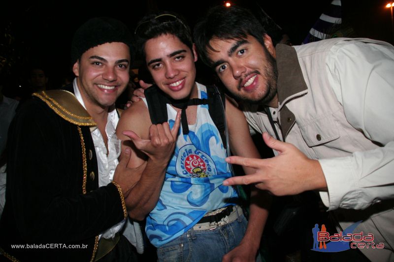 Balada: Fotos de sabado na Fantasy 2010 na ASBAC - DF