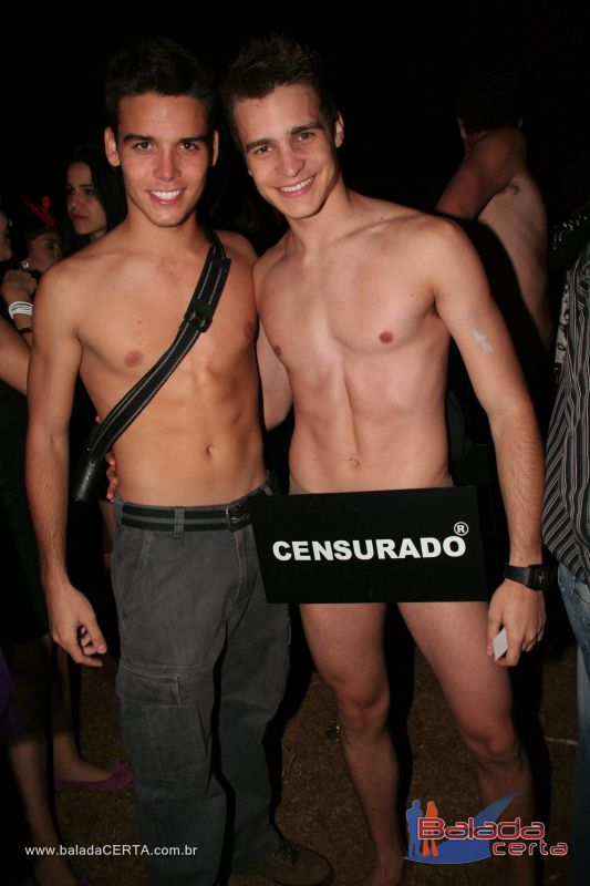 Balada: Fotos de sabado na Fantasy 2010 na ASBAC - DF