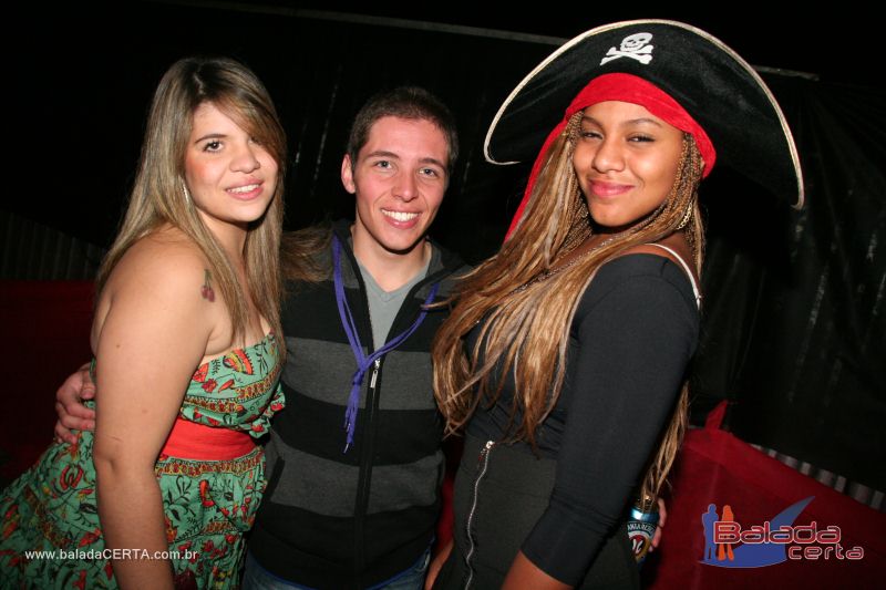 Balada: Fotos de sabado na Fantasy 2010 na ASBAC - DF