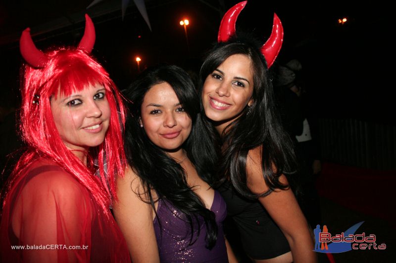 Balada: Fotos de sabado na Fantasy 2010 na ASBAC - DF