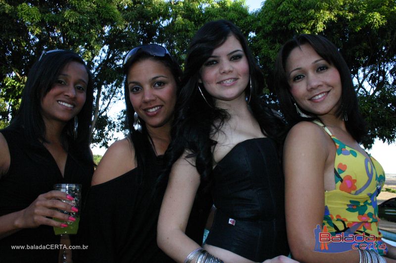 Balada: Fotos de domingo Niver da Suelen