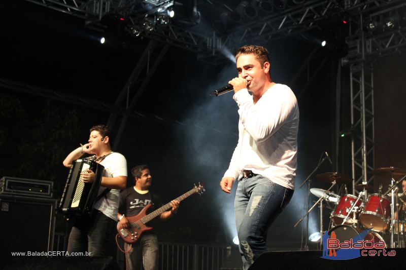 Balada: Festa de Fim de Ano - Nossa Praia 2011 - Junior & Marlon