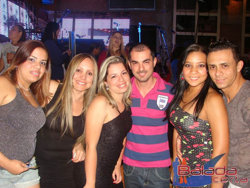 Balada: Show do Belo no Santa Clara